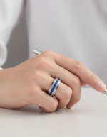 304 Stainless Steel Blue Zircon Engagement Ring - Classic Brushed Wedding Band for Men & Women - 图片 3